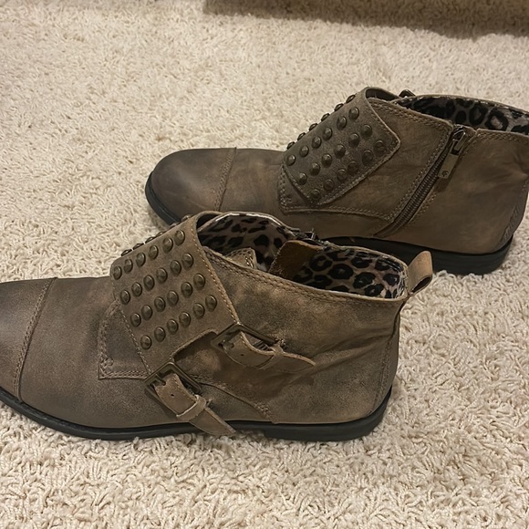 Lucky Brand ankle boot - Picture 4 of 6
